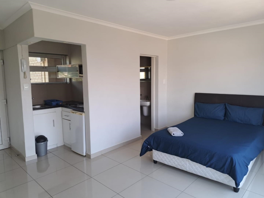 To Let 0 Bedroom Property for Rent in Green Point Western Cape